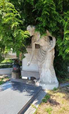 Cemetery Sievering30.jpg