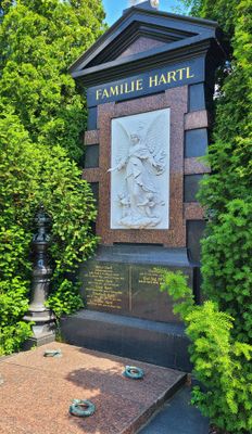 Cemetery Sievering4.jpg