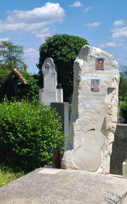 Cemetery Sievering9.jpg