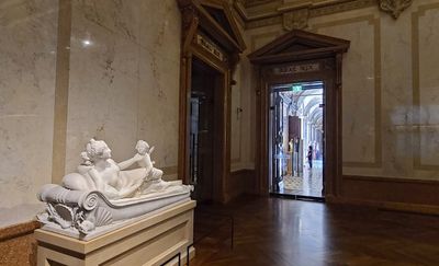 Art Chamber3.jpg