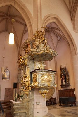 Pfarrkirche6.jpg