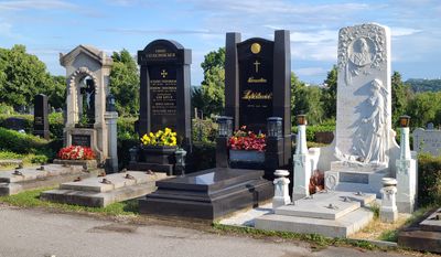 Cemetery Baumgarten3.jpg