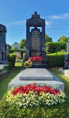 Cemetery Baumgarten4.jpg