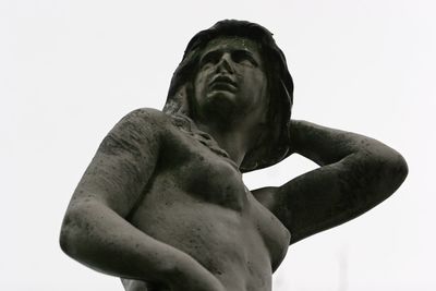 Donauweibchenbrunnen3