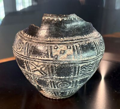 Vucedol Culture Museum-Calendar Vase