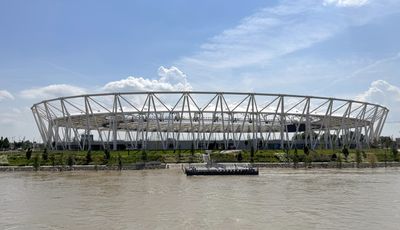 Coming into Budapest-Athletic center