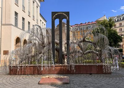 Imre Varga's willow sculpture-Dohany Street Synagogue Budapest