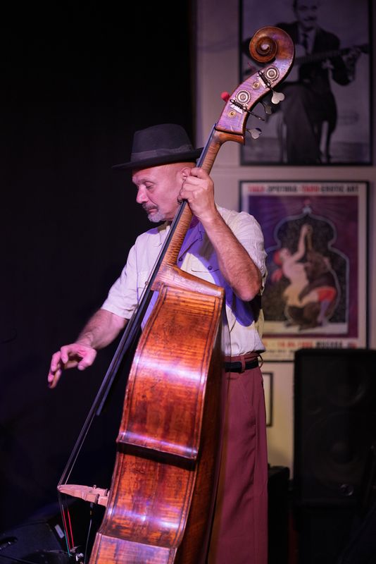 The Shakin Suits from Austria au bateau du Rhin 