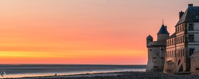 Coucher de soleil sur la baie du Mont Saint Michel