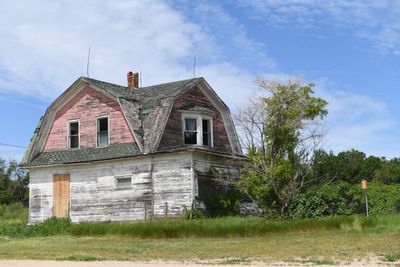 Homesteads