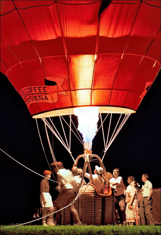  Hotair balloons Firing-Up 