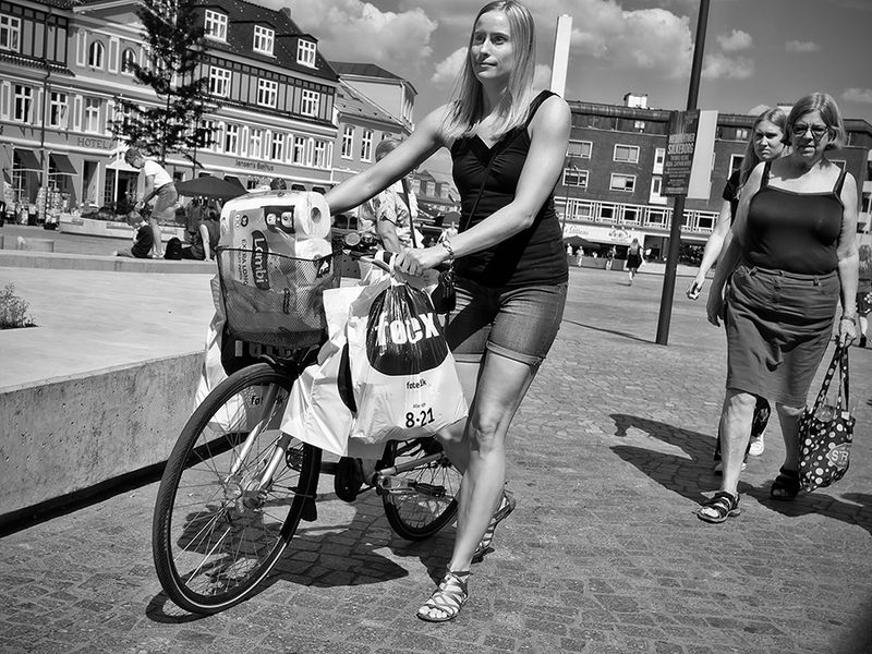 Bike pushing 87