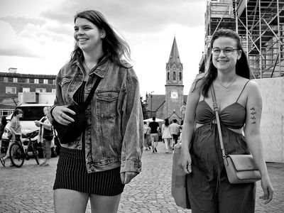 Shopping friends 10