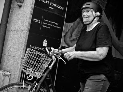 Bike pushing 57