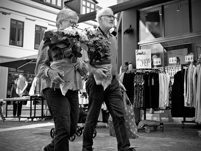 Flower shoppers