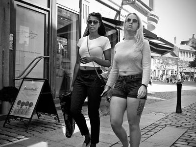 Shopping ahead 4