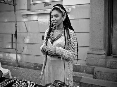 Handicraft vendor
