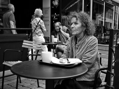 Coffee and cake 2