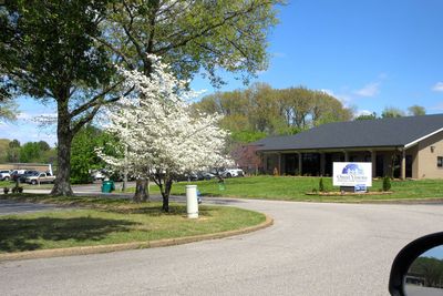 Love this blooming tree!         IMG_2472.jpg