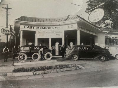 Station on Madison Av. in 1937. Station is still there.