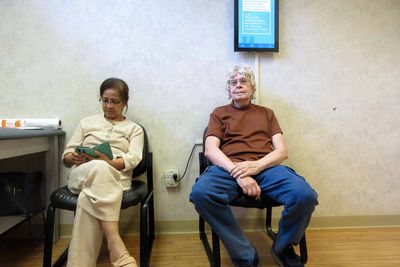 Waiting for nurse at Apex.             IMG_4131.jpg