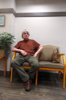 Waiting for Glo at Jackson Clinic           IMG_4698.jpg