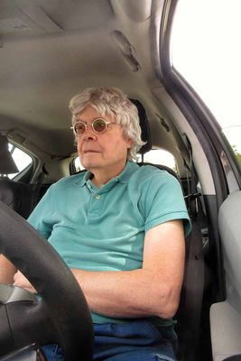 Waiting for Glo at Super Hot Binz       IMG_4856.jpg