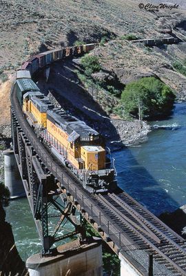 UP-Bend-Local_bridge800.jpg
