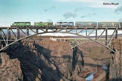 Crooked-River-Bridge_800.jpg