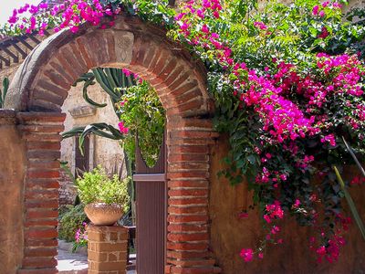 Mission Garden Arch