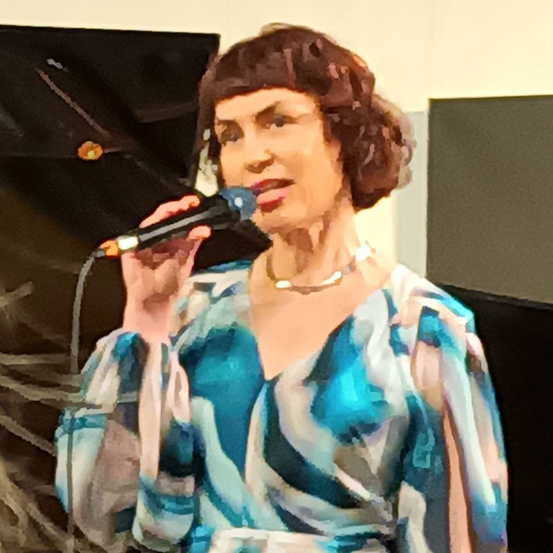 Jazz vocalist, Montsalvat