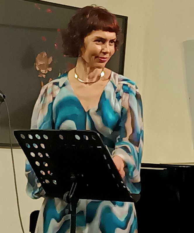 Jazz vocalist, Montsalvat