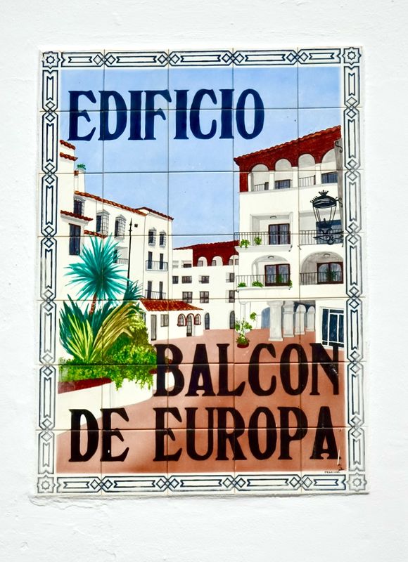 Mosaic sign