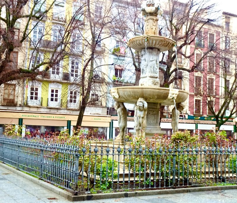 Plaza Bib Rambla and fountain