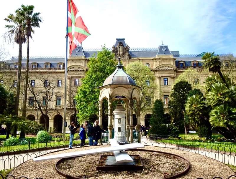 Municipal centre, buildings and gardens