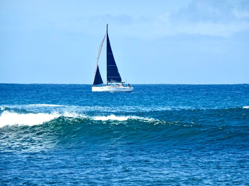 Sailing past Port Fairy Lighhtouse