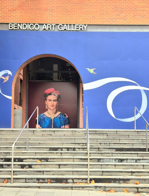 Bendigo, Art Gallery entrance