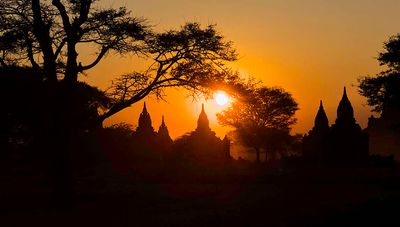 sunset over the temples of Bagan, Myanmar_DSF4258.jpg