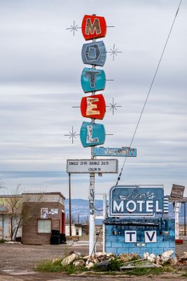 Signs & Neon