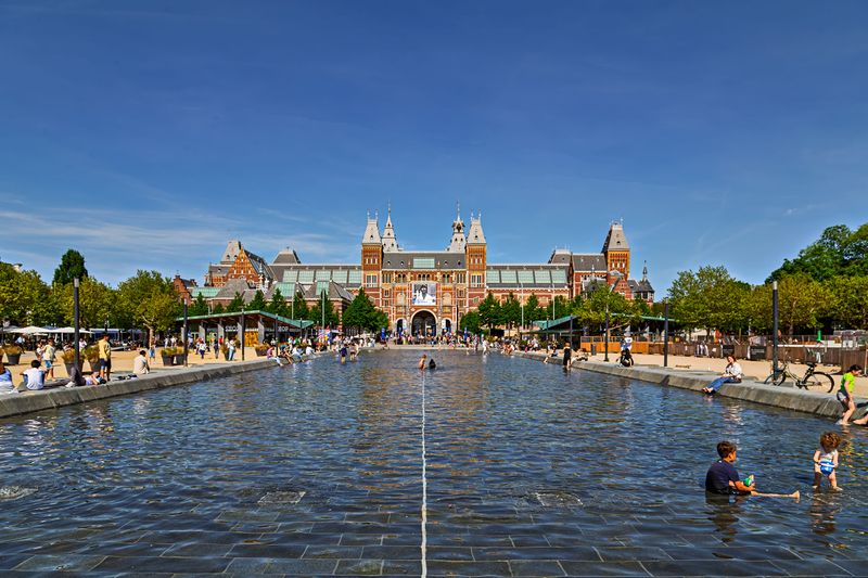 msterdam