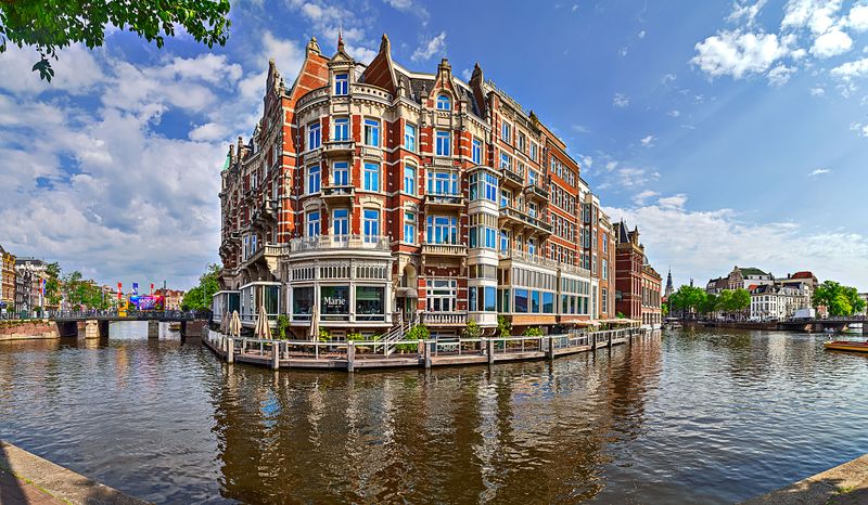 msterdam