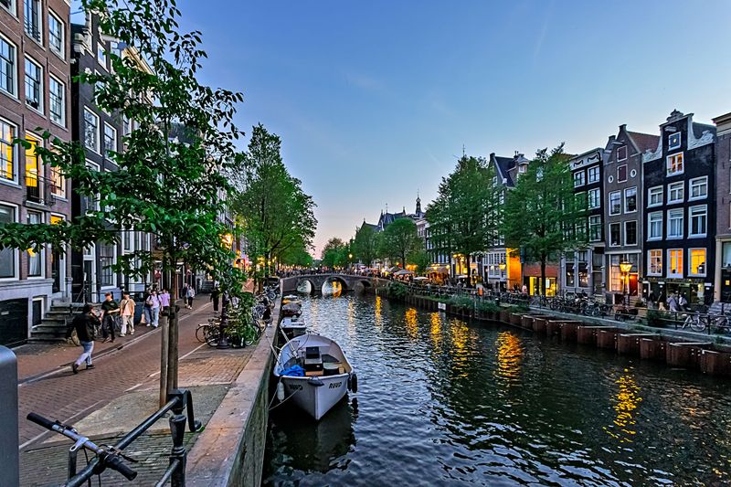 msterdam