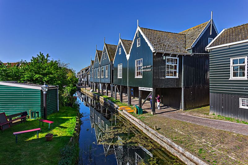 Marken