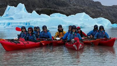 Kayaking with Icebergs - (BigFoot Adventures - Patagonia)