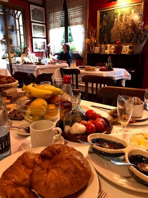 Breakfast buffet