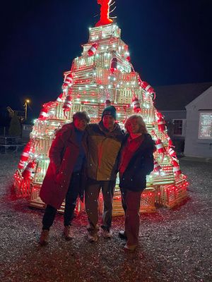 Lobster trap tree - Nubble Light
