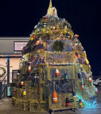 Luke's Lobster Christmas Tree
