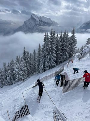 Skiing Norquay - Alberta, Canada