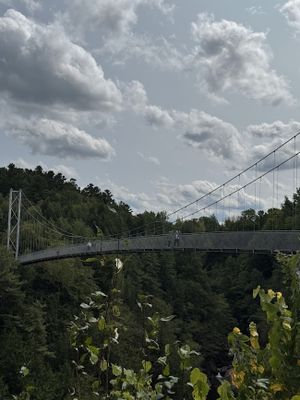 Parc de la Gorge suspension bridge