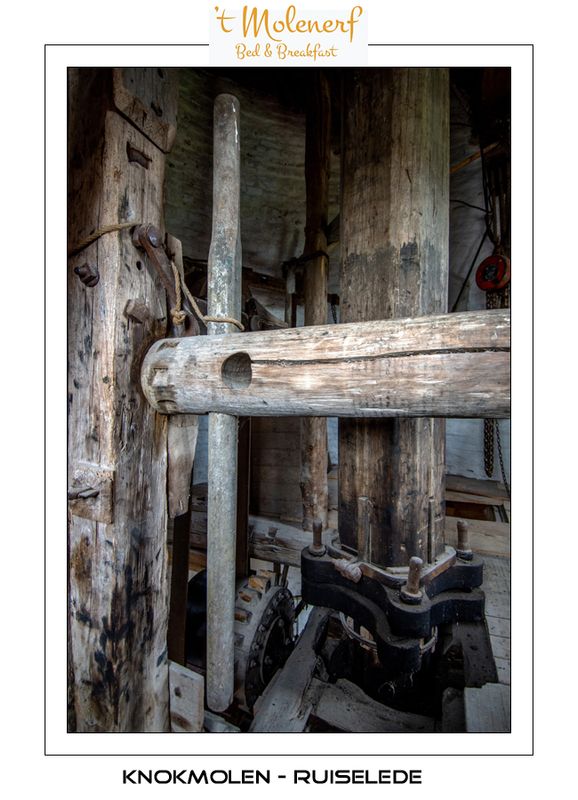 Winch for lifting the millstones when needed.